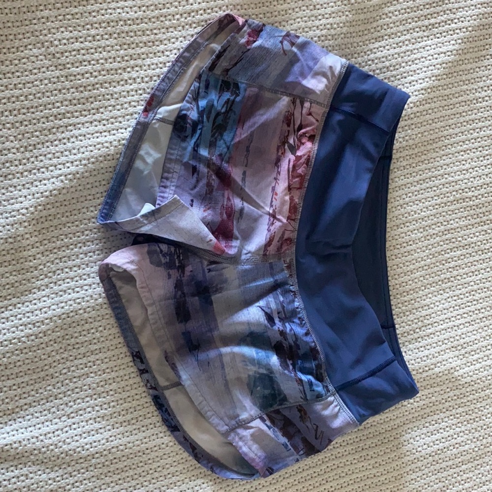 Lululemon purple patterned shorts size 2